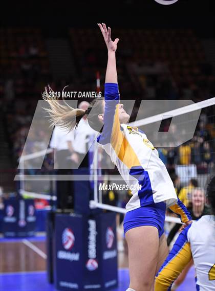 Thumbnail 1 in Rampart vs. Mountain Vista (CHSAA 5A Playoff) photogallery.