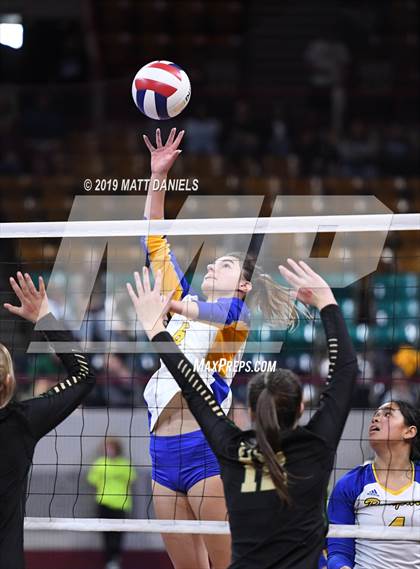 Thumbnail 1 in Rampart vs. Mountain Vista (CHSAA 5A Playoff) photogallery.
