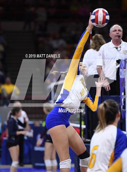 Thumbnail 2 in Rampart vs. Mountain Vista (CHSAA 5A Playoff) photogallery.