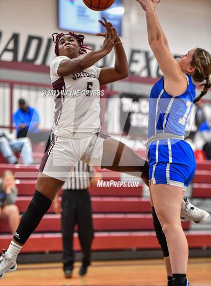 Thumbnail 2 in Paul Pewitt vs. Jefferson (White Oak Tournament) photogallery.