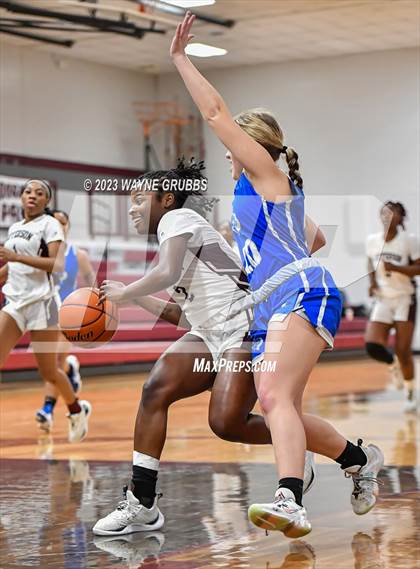 Thumbnail 3 in Paul Pewitt vs. Jefferson (White Oak Tournament) photogallery.