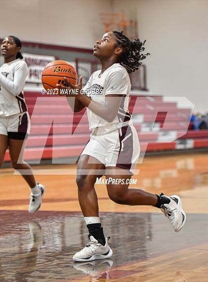 Thumbnail 2 in Paul Pewitt vs. Jefferson (White Oak Tournament) photogallery.