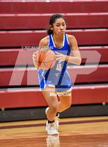 Thumbnail 2 in Paul Pewitt vs. Jefferson (White Oak Tournament) photogallery.