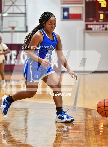 Thumbnail 3 in Paul Pewitt vs. Jefferson (White Oak Tournament) photogallery.