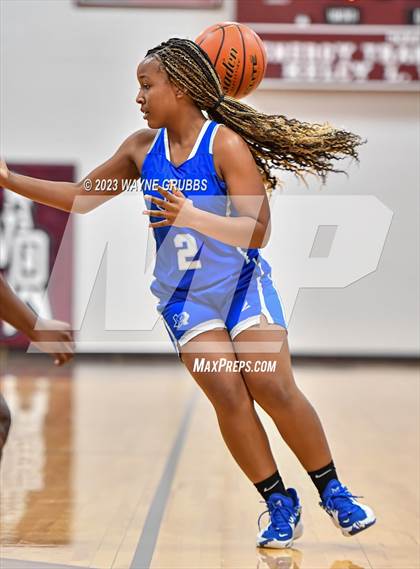 Thumbnail 2 in Paul Pewitt vs. Jefferson (White Oak Tournament) photogallery.