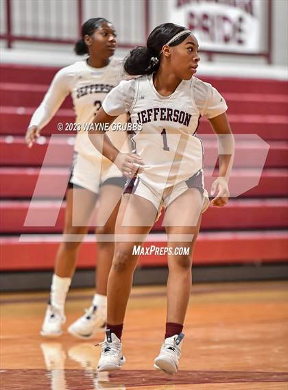 Thumbnail 2 in Paul Pewitt vs. Jefferson (White Oak Tournament) photogallery.