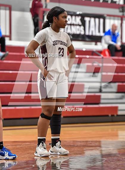 Thumbnail 2 in Paul Pewitt vs. Jefferson (White Oak Tournament) photogallery.