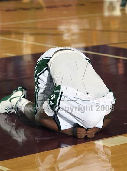 Thumbnail 2 in Chavez vs. Hightower (Texas 5A Region 3 Semifinal) photogallery.