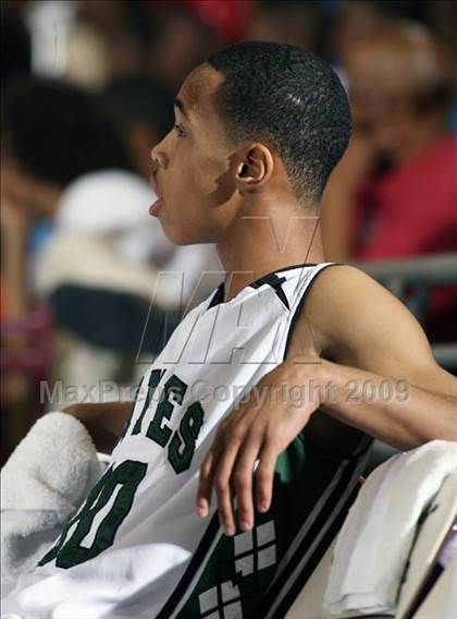 Thumbnail 2 in Chavez vs. Hightower (Texas 5A Region 3 Semifinal) photogallery.