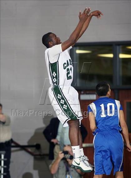 Thumbnail 3 in Chavez vs. Hightower (Texas 5A Region 3 Semifinal) photogallery.