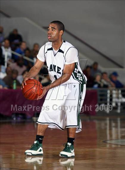 Thumbnail 2 in Chavez vs. Hightower (Texas 5A Region 3 Semifinal) photogallery.
