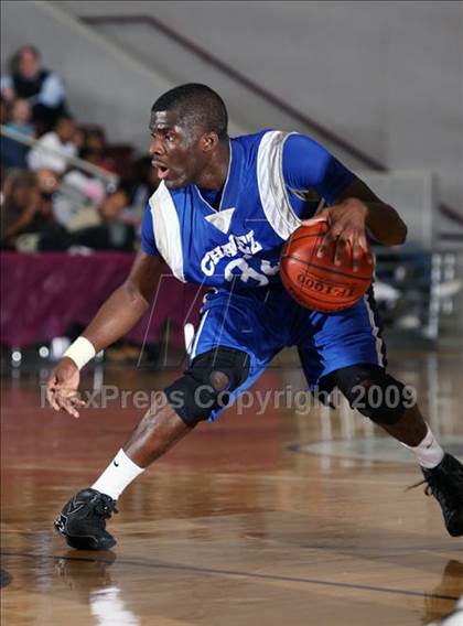 Thumbnail 2 in Chavez vs. Hightower (Texas 5A Region 3 Semifinal) photogallery.