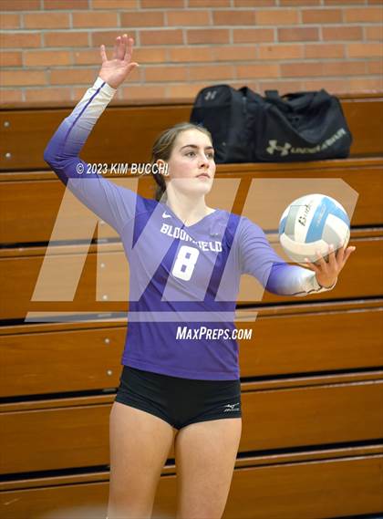 Thumbnail 3 in L'Anse Creuse North vs. Bloomfield Hills photogallery.