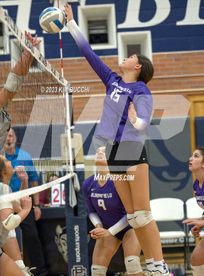 Thumbnail 3 in L'Anse Creuse North vs. Bloomfield Hills photogallery.