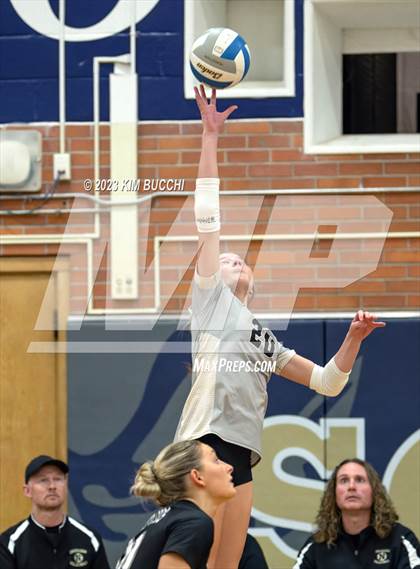 Thumbnail 3 in L'Anse Creuse North vs. Bloomfield Hills photogallery.