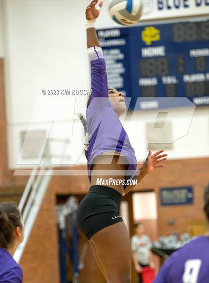 Thumbnail 2 in L'Anse Creuse North vs. Bloomfield Hills photogallery.