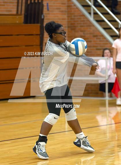 Thumbnail 3 in L'Anse Creuse North vs. Bloomfield Hills photogallery.