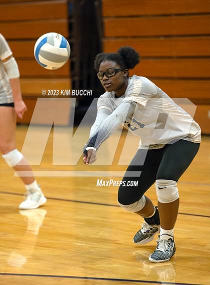 Thumbnail 1 in L'Anse Creuse North vs. Bloomfield Hills photogallery.