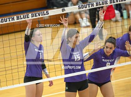 Thumbnail 3 in L'Anse Creuse North vs. Bloomfield Hills photogallery.