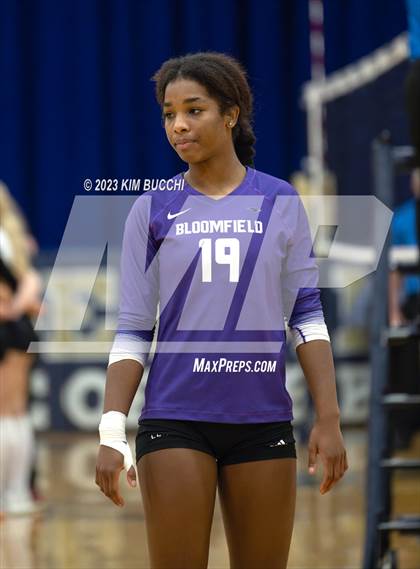 Thumbnail 2 in L'Anse Creuse North vs. Bloomfield Hills photogallery.