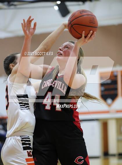 Thumbnail 1 in Amanda-Clearcreek vs. Circleville photogallery.
