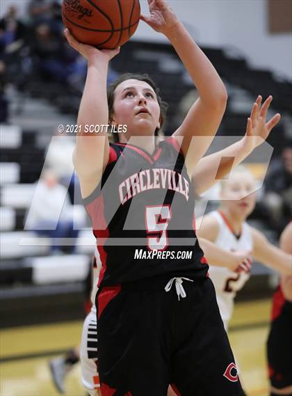 Thumbnail 3 in Amanda-Clearcreek vs. Circleville photogallery.