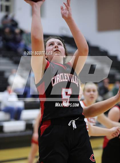 Thumbnail 1 in Amanda-Clearcreek vs. Circleville photogallery.