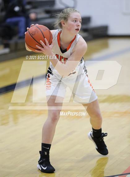 Thumbnail 3 in Amanda-Clearcreek vs. Circleville photogallery.