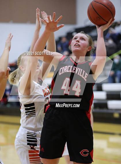 Thumbnail 2 in Amanda-Clearcreek vs. Circleville photogallery.
