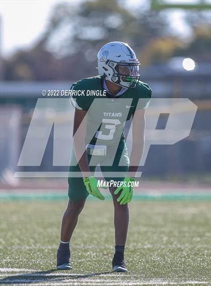 Thumbnail 2 in Fordham Prep @ Holy Trinity (NYCHSFL AA-1 Semifinal) photogallery.