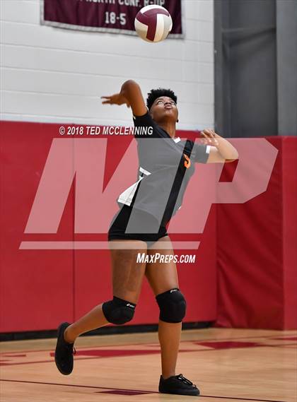 Thumbnail 2 in Hall vs Rose Bud photogallery.