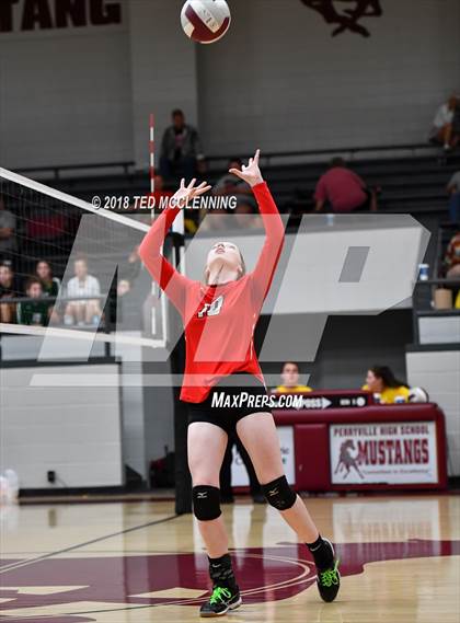 Thumbnail 1 in Hall vs Rose Bud photogallery.