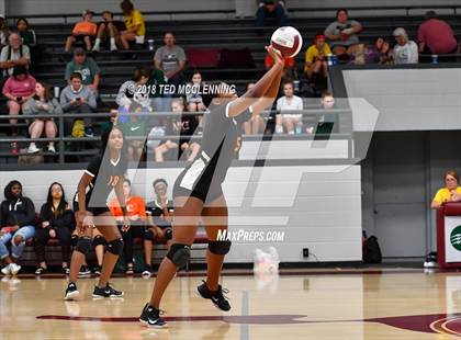 Thumbnail 2 in Hall vs Rose Bud photogallery.