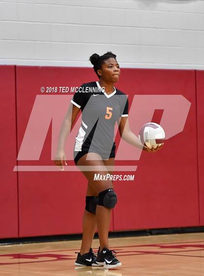 Thumbnail 1 in Hall vs Rose Bud photogallery.