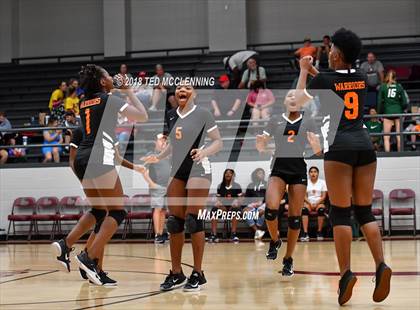 Thumbnail 1 in Hall vs Rose Bud photogallery.