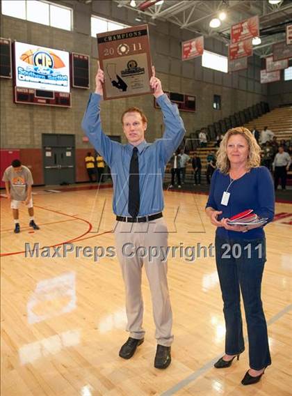 Thumbnail 3 in Redlands Adventist Academy vs. Arshag Dickranian Armenian (CIF SS 6A Final) photogallery.