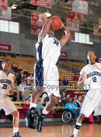Thumbnail 1 in Redlands Adventist Academy vs. Arshag Dickranian Armenian (CIF SS 6A Final) photogallery.