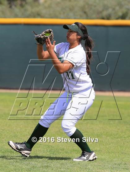 Thumbnail 3 in Mater Dei Catholic vs. Poway (CIF SDS Open Division 2nd Round) photogallery.