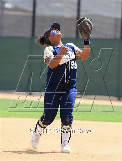 Thumbnail 1 in Mater Dei Catholic vs. Poway (CIF SDS Open Division 2nd Round) photogallery.