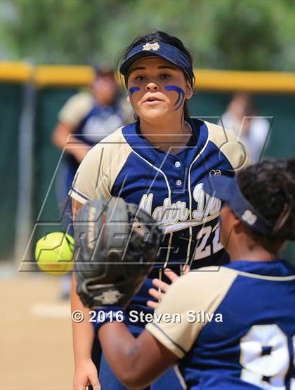 Thumbnail 3 in Mater Dei Catholic vs. Poway (CIF SDS Open Division 2nd Round) photogallery.