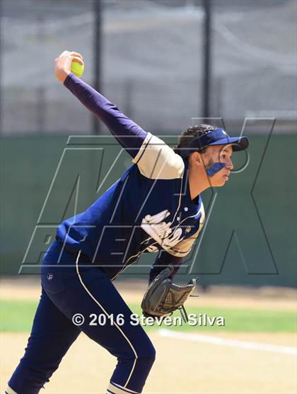 Thumbnail 3 in Mater Dei Catholic vs. Poway (CIF SDS Open Division 2nd Round) photogallery.