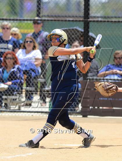 Thumbnail 3 in Mater Dei Catholic vs. Poway (CIF SDS Open Division 2nd Round) photogallery.