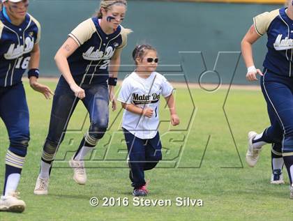 Thumbnail 3 in Mater Dei Catholic vs. Poway (CIF SDS Open Division 2nd Round) photogallery.