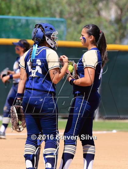 Thumbnail 2 in Mater Dei Catholic vs. Poway (CIF SDS Open Division 2nd Round) photogallery.