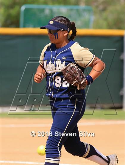 Thumbnail 3 in Mater Dei Catholic vs. Poway (CIF SDS Open Division 2nd Round) photogallery.