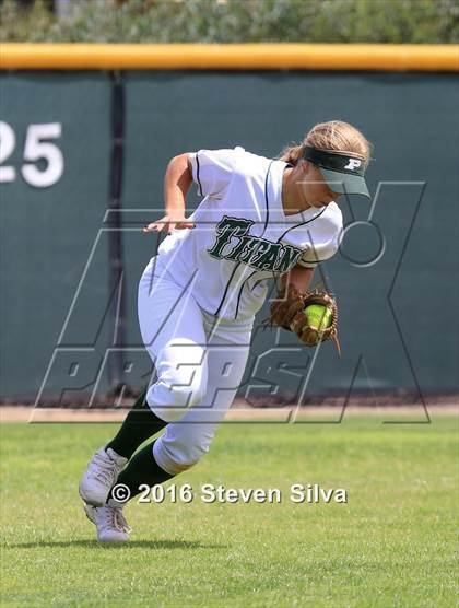 Thumbnail 3 in Mater Dei Catholic vs. Poway (CIF SDS Open Division 2nd Round) photogallery.