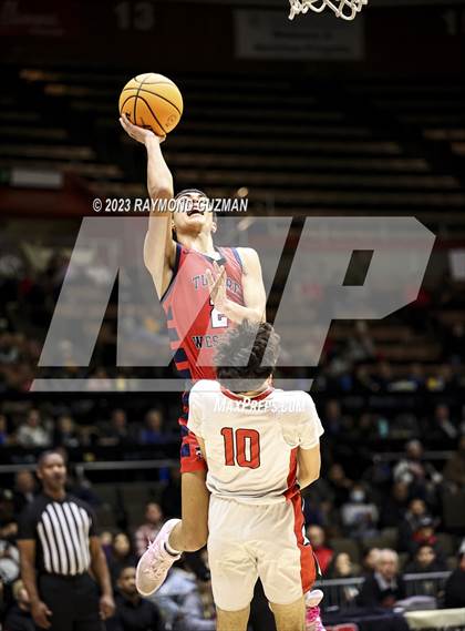 Thumbnail 3 in Tulare Western vs. Kerman (CIF CS Division 4 Championship) photogallery.