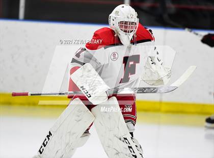 Thumbnail 3 in Darien @ Fairfield Warde/Ludlowe photogallery.