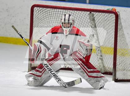 Thumbnail 3 in Darien @ Fairfield Warde/Ludlowe photogallery.