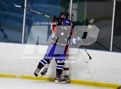 Thumbnail 1 in Darien @ Fairfield Warde/Ludlowe photogallery.
